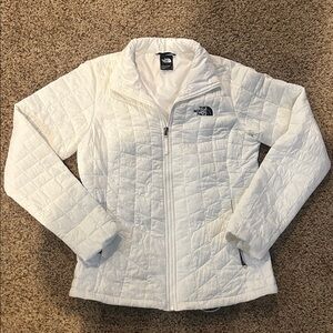 The North Face Women's White Puffer Jacket